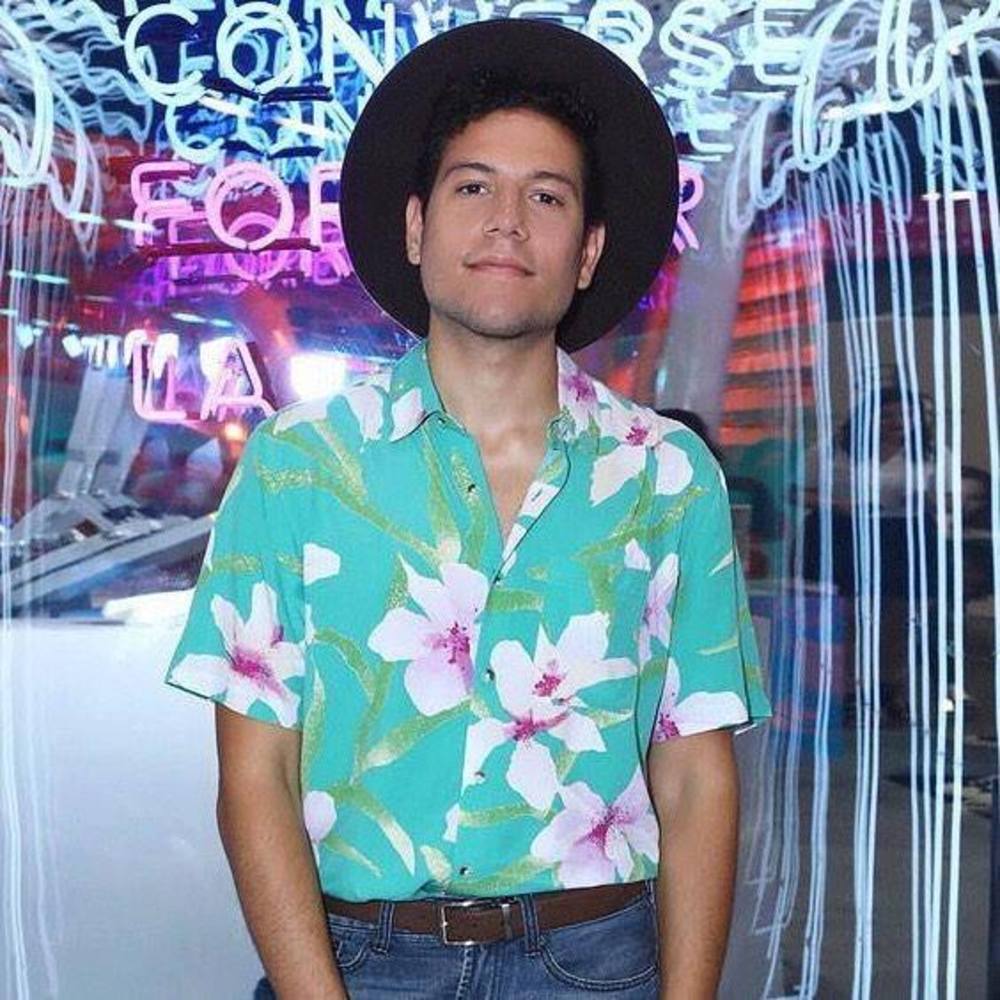 Meet your Posher, Iván